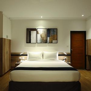 Premier Queen Room
